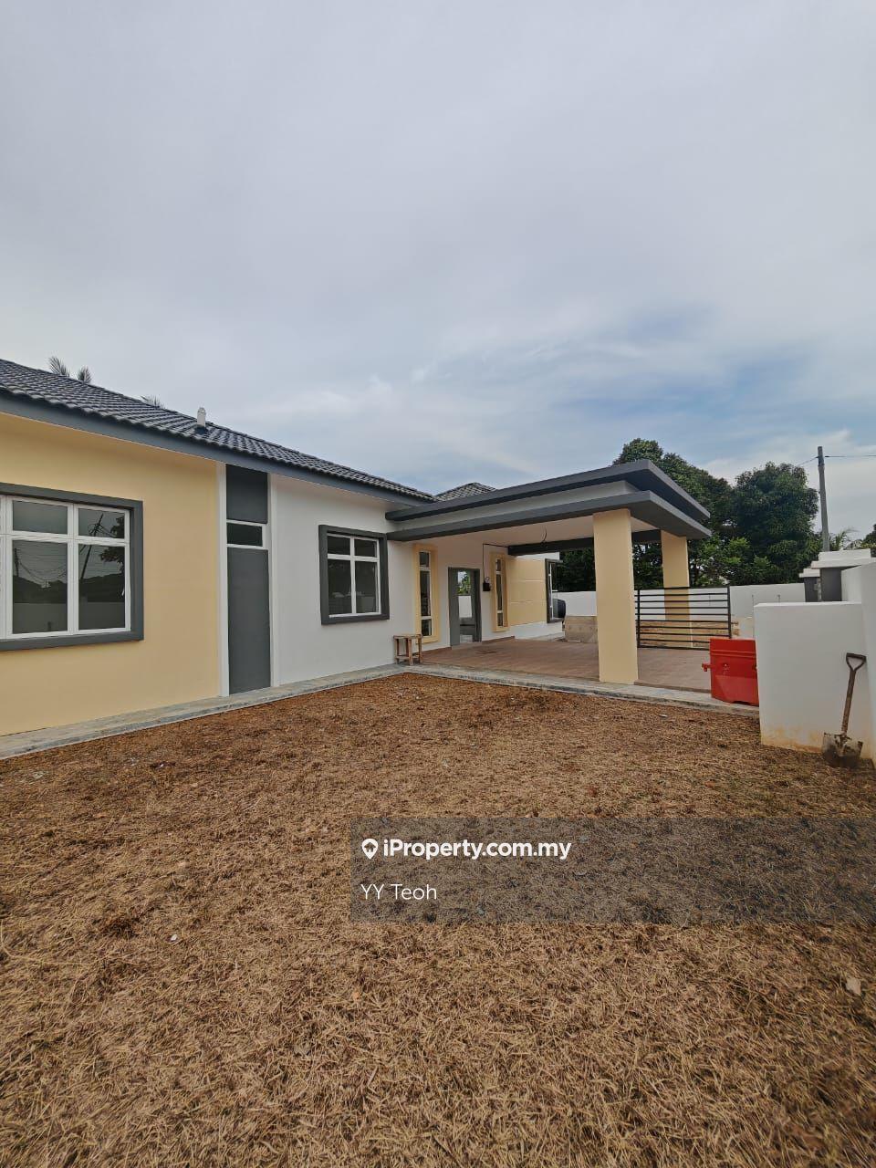 Taman Tanjong Minyak Single Storey Corner Lot