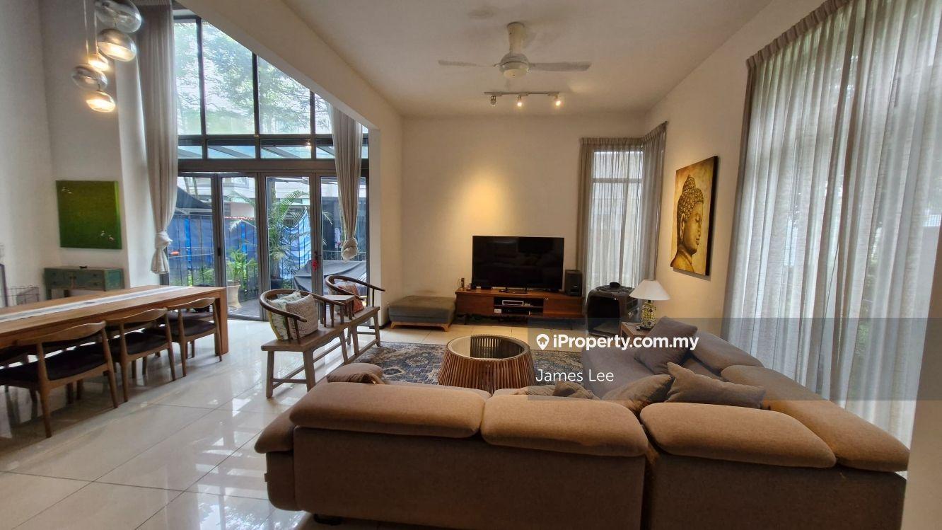 Nicely Renovated, Tastefully Design, Partly Furnished, Well-Maintained