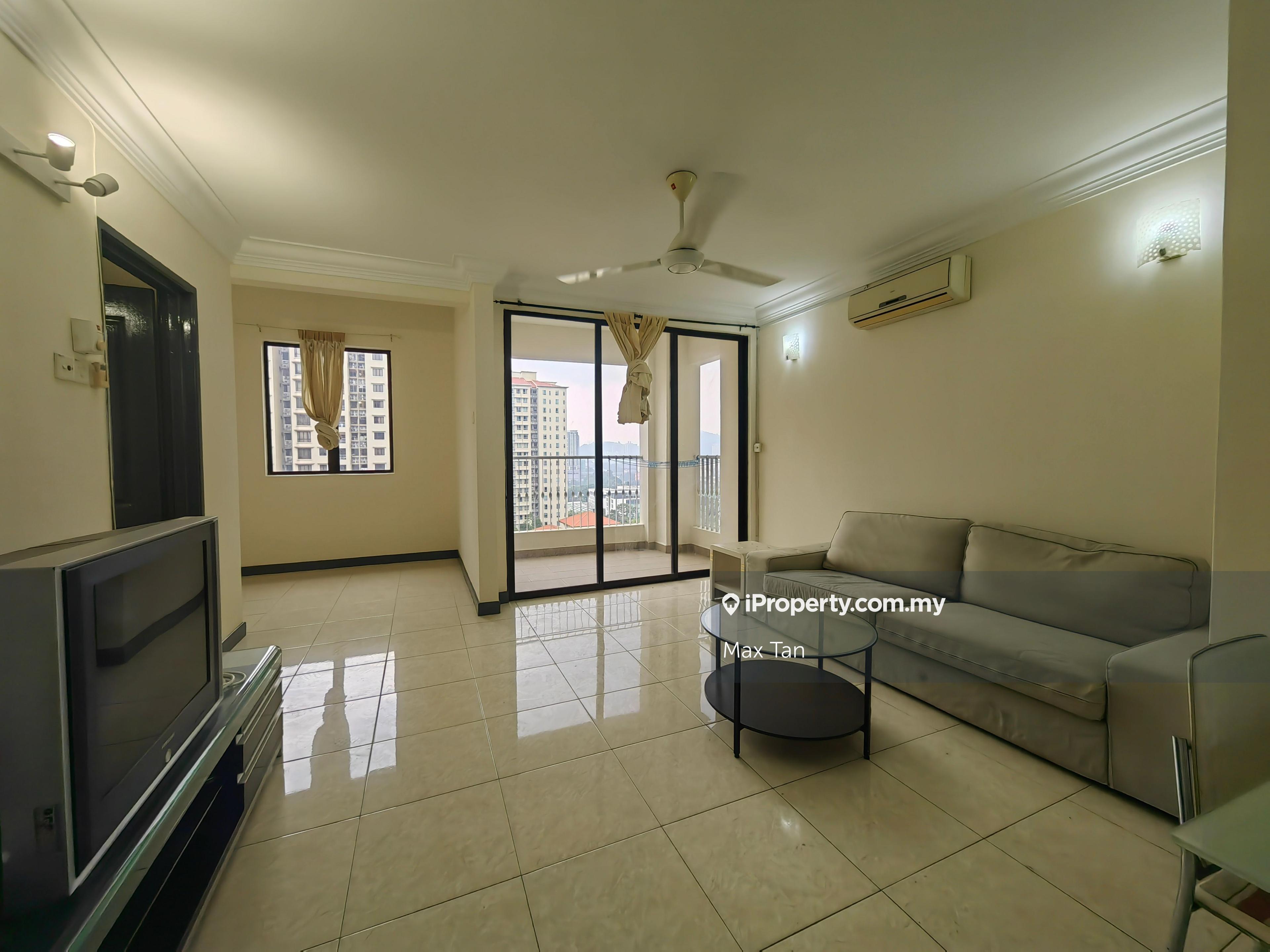 Fully Furnished Golf View Unit for Sell (2 Car Parks)