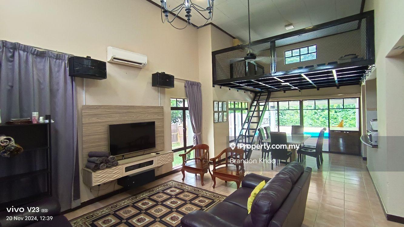 Homestay private Pool security guard 