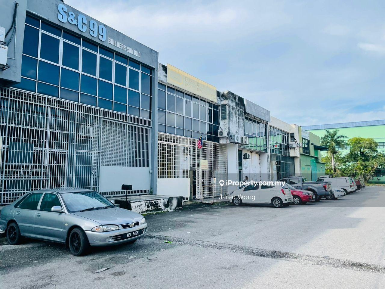 1.5storey Terrace Factory @ Bandar Kinrara for Rent!!
