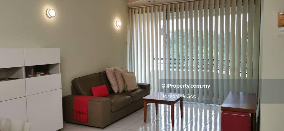 Fully furnished unblock view. Facing KLCC