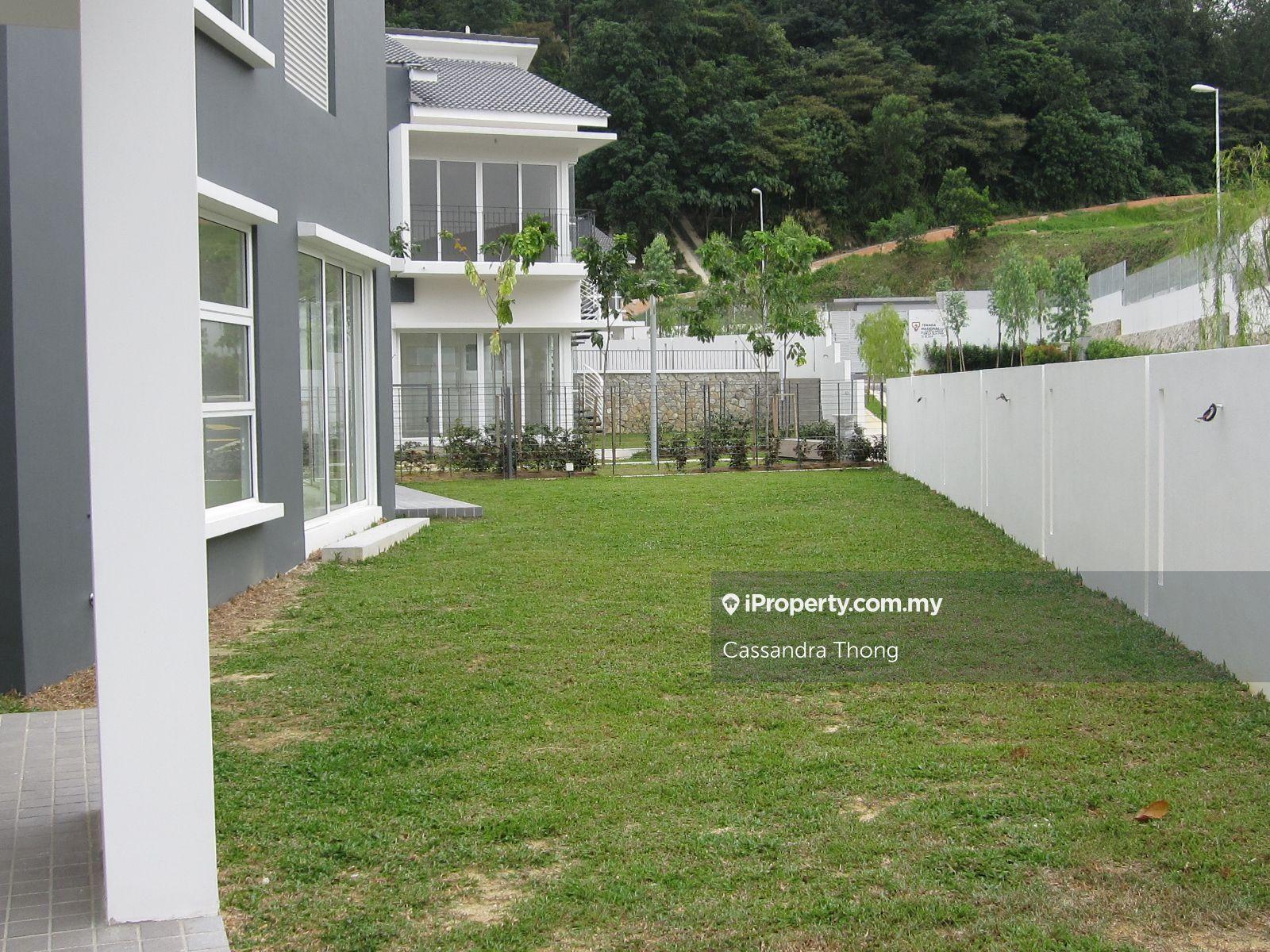 Rare Modern Corner Garden Home for Sale, Multiple Listing available