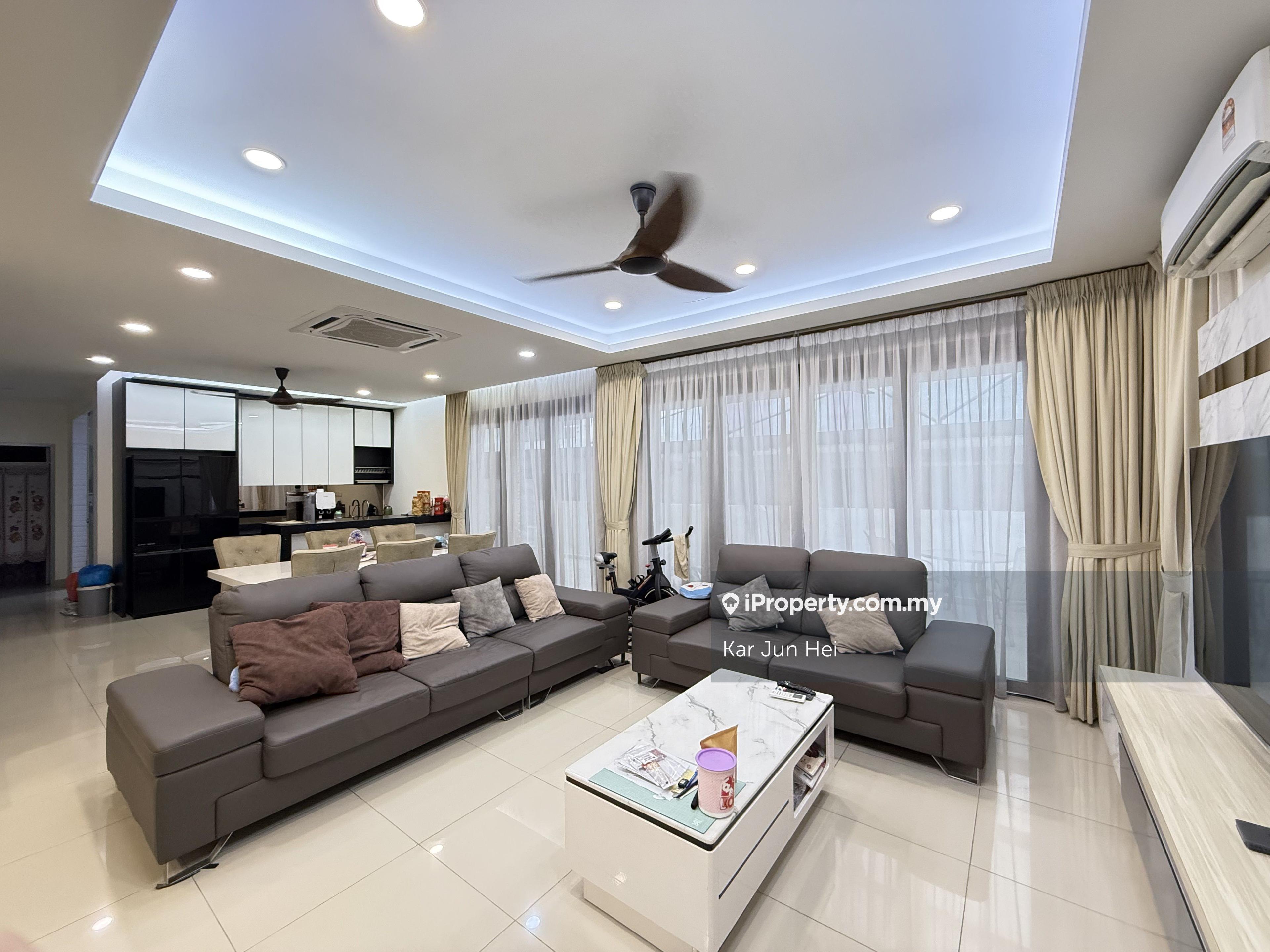Cheap Nice Fully Reno 2 Stry Cluster Semi D at Jade Hills 