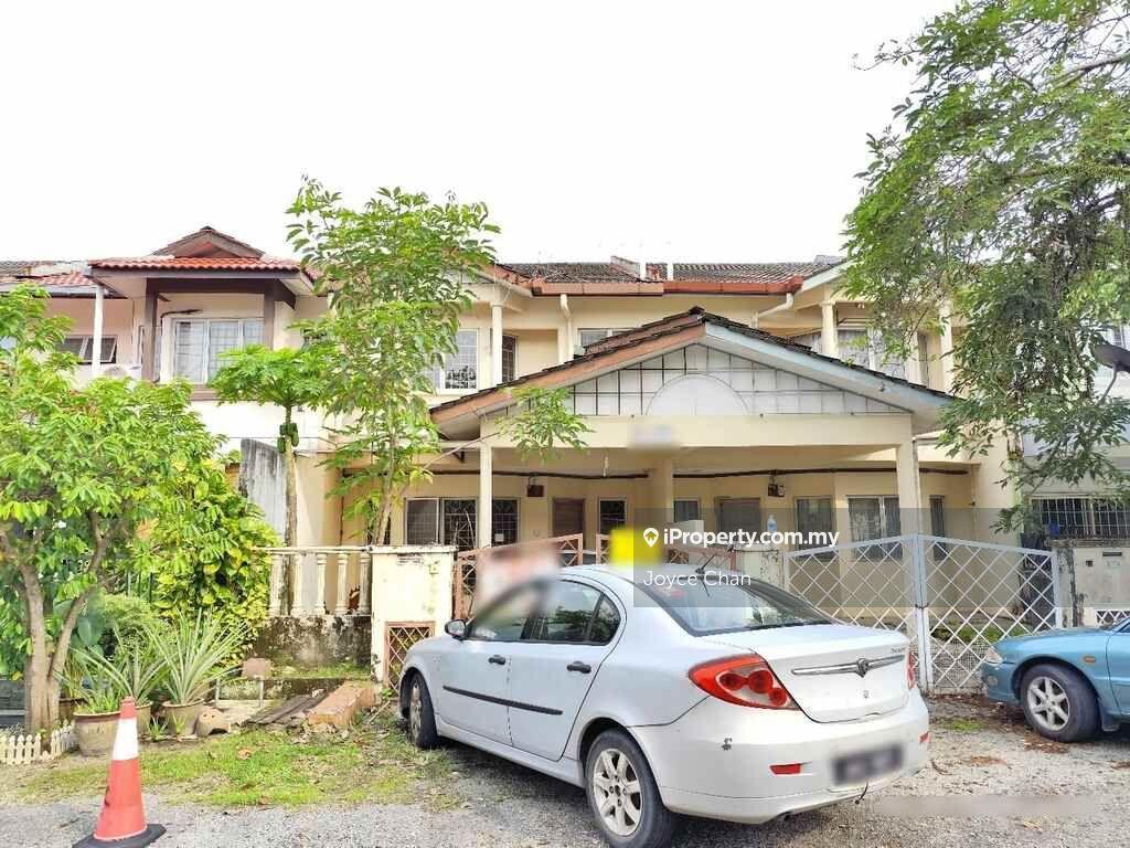 2 Storey Terrace House - Bandar Country Homes, Rawang, Selangor