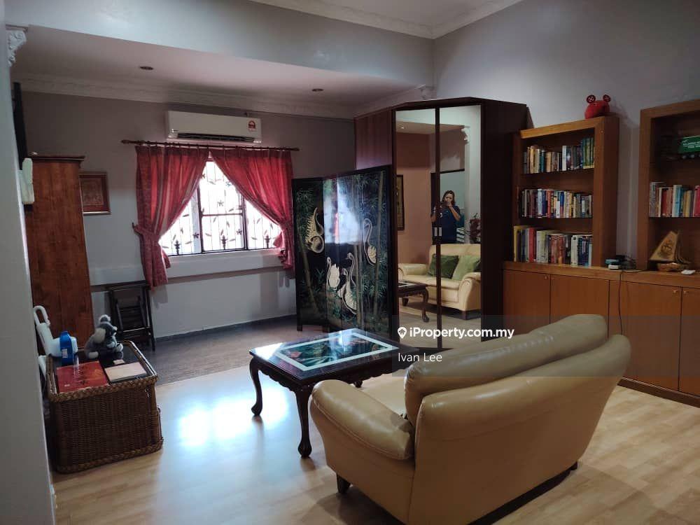 Nice & Renovated Unit!!
