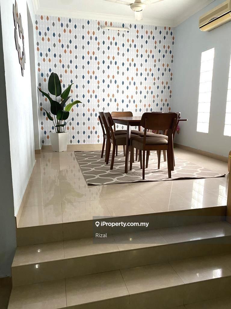 Hidden Gem End Lot House in Taman Tun Dr Ismail