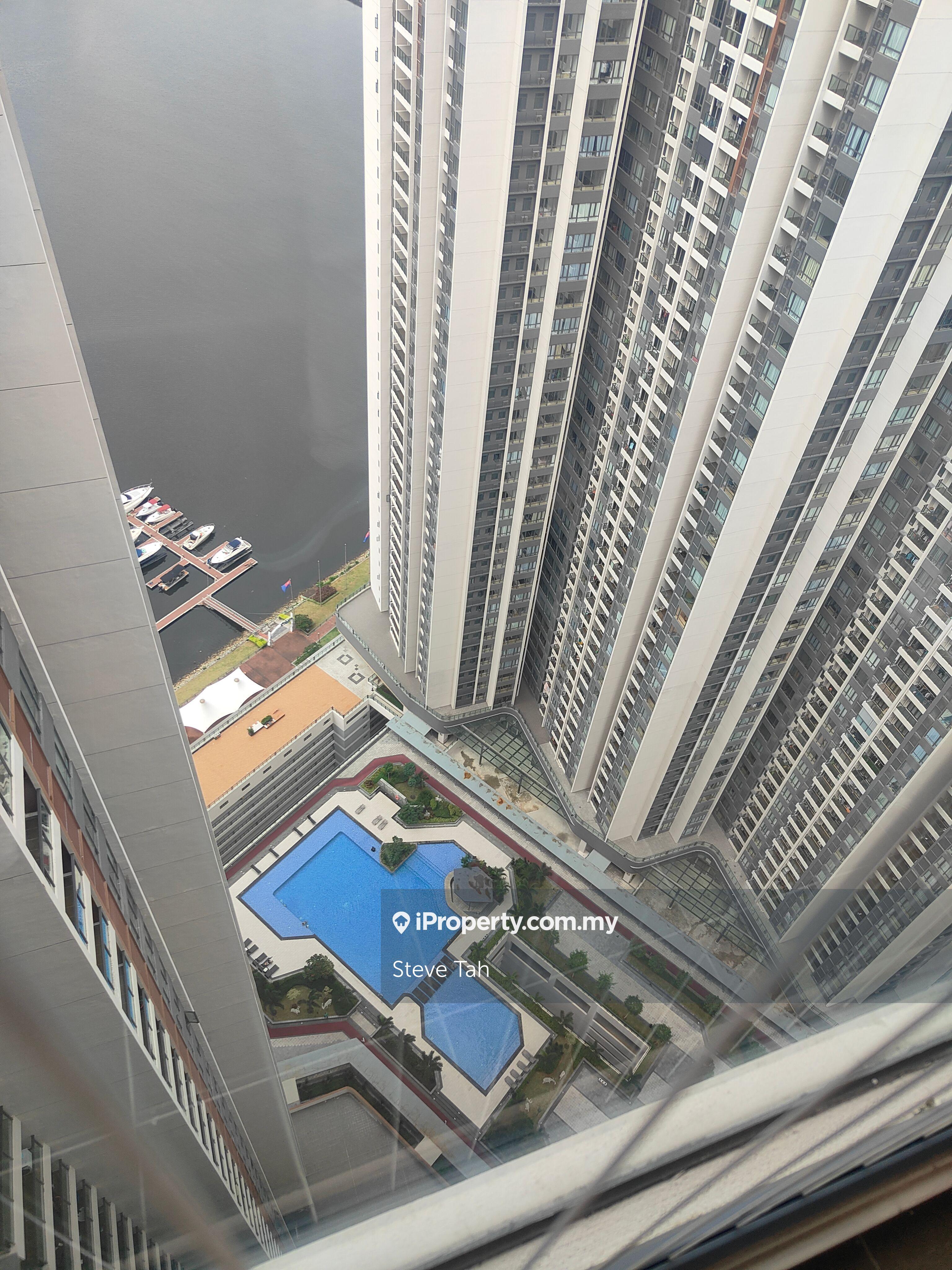 JB Town. Walking Distance Ciq. Seaview. High Floor