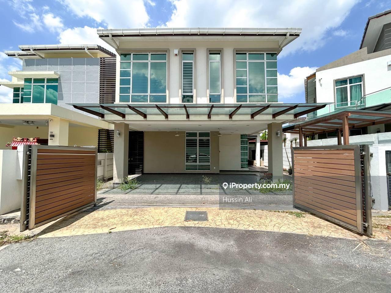 Double Storey Semi D, Avenue 6, Bandar Tun Hussein Onn, Cheras