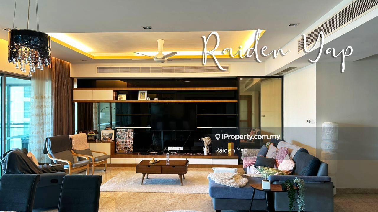 10 Mont Kiara,Tastefully Renovated. Private lift lobby.Fully Furnished