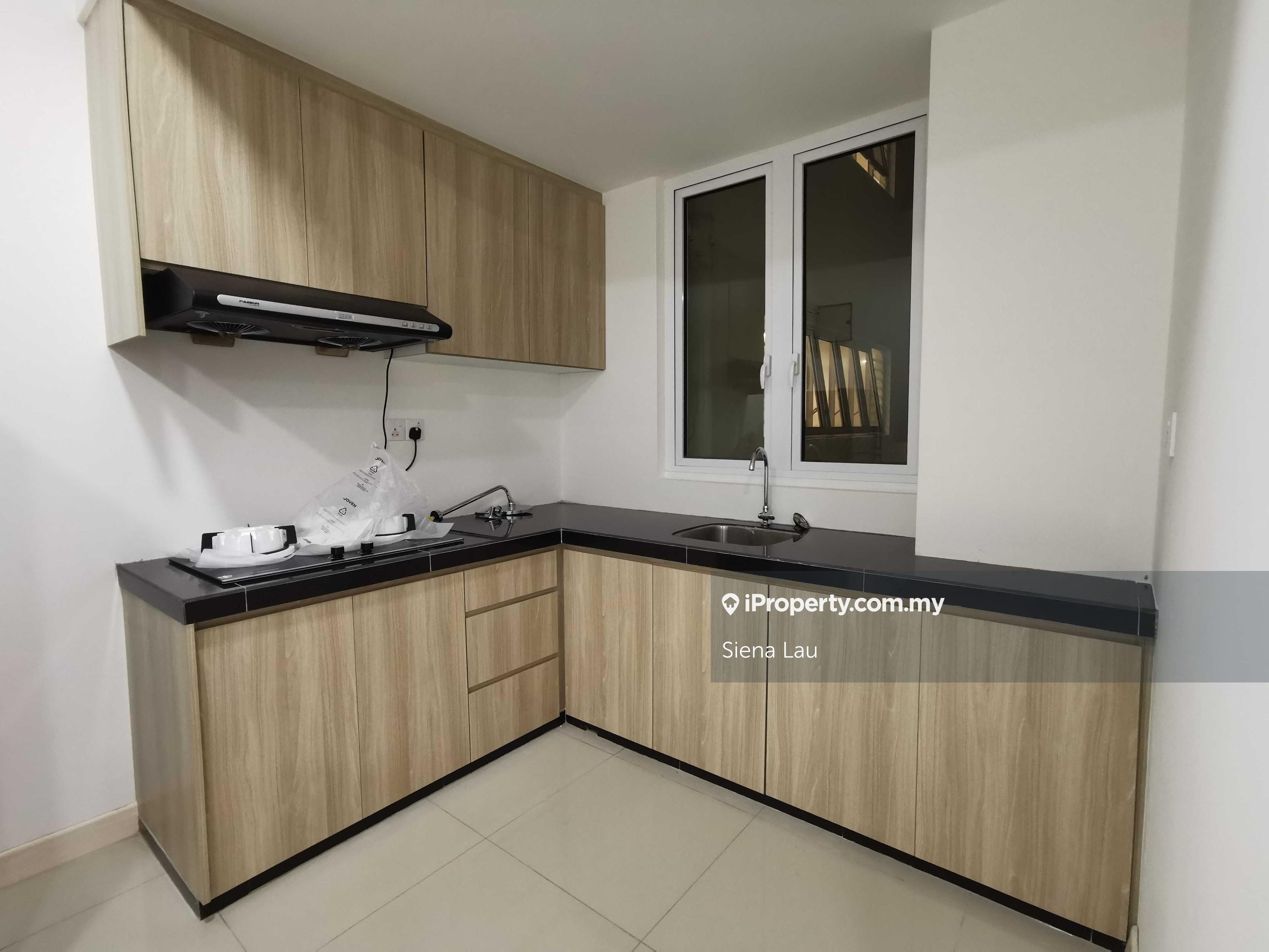 Brand new unit, Partially furnished, Nice views