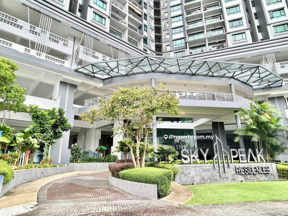 Sky Peak Residence @ Setia Tropika Partially Furnished 