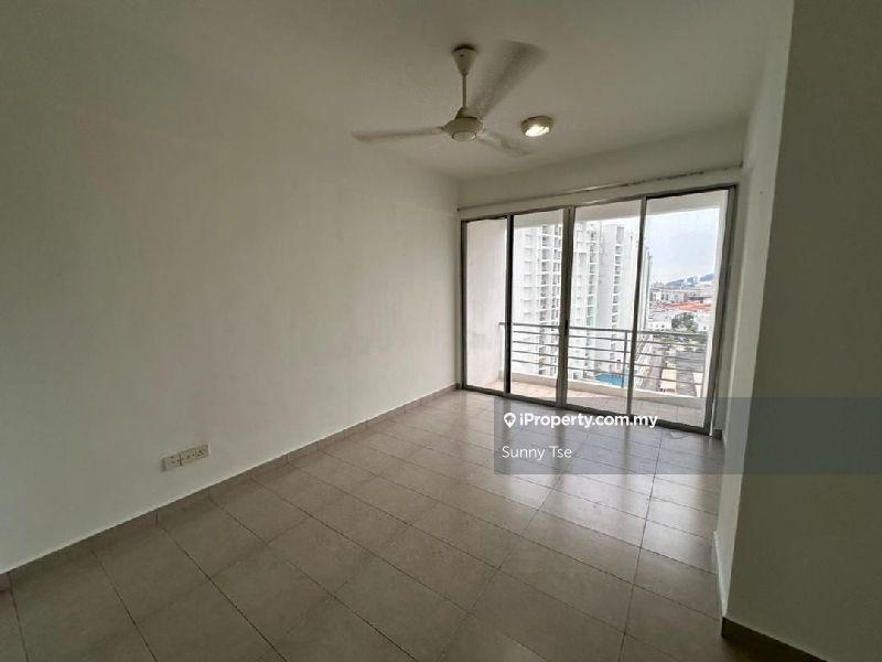 Putra Place B2 Corner 1000sft 3r2b1cp Original