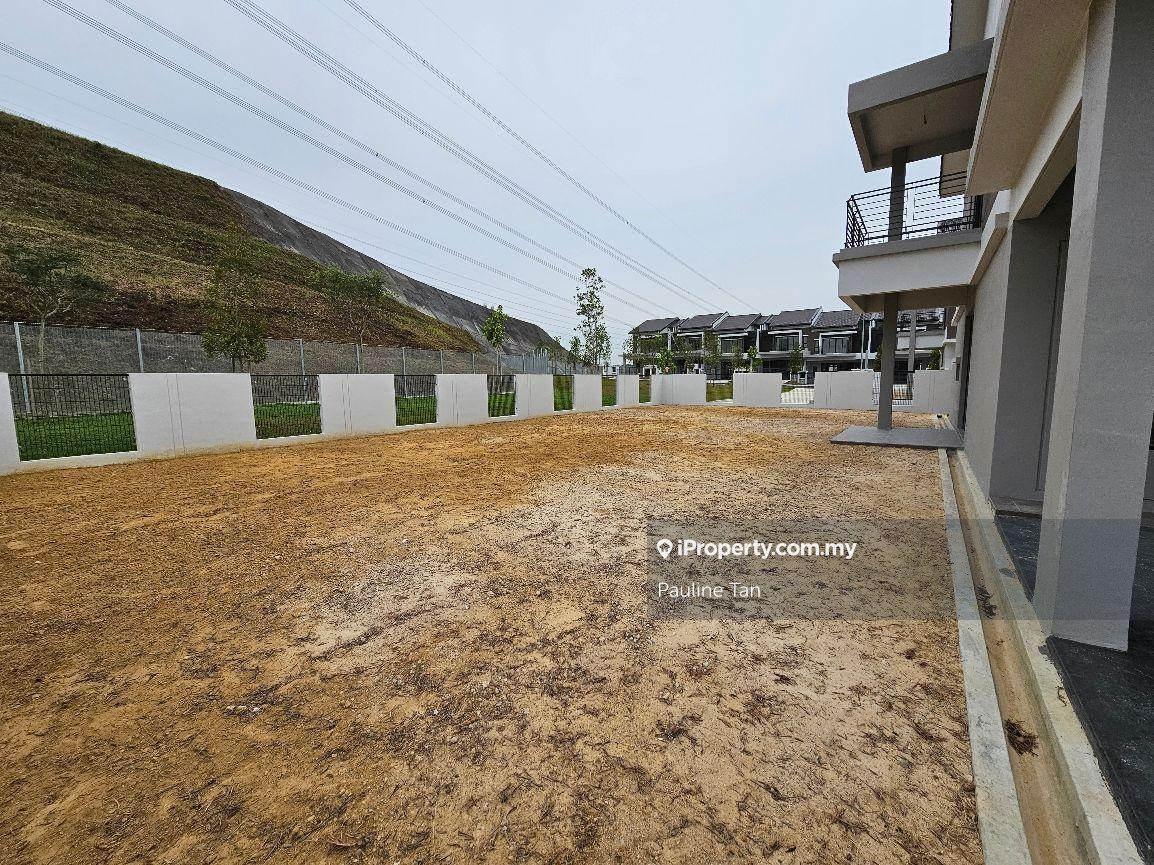 End lot with Huge land