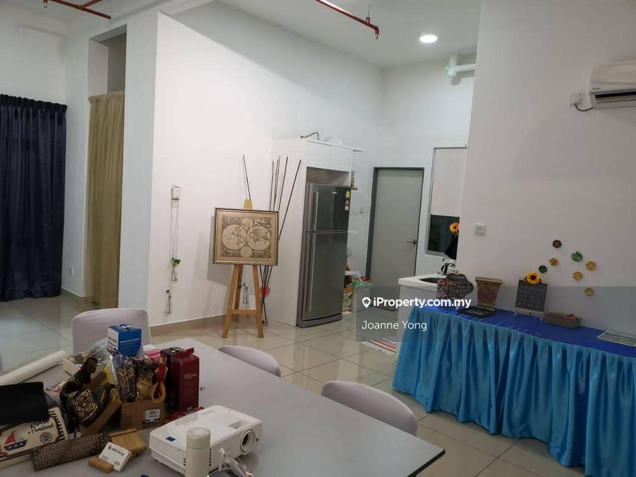 Manhattan Sovo (Service Residence) @ Menara Hartamas, Austin Heights