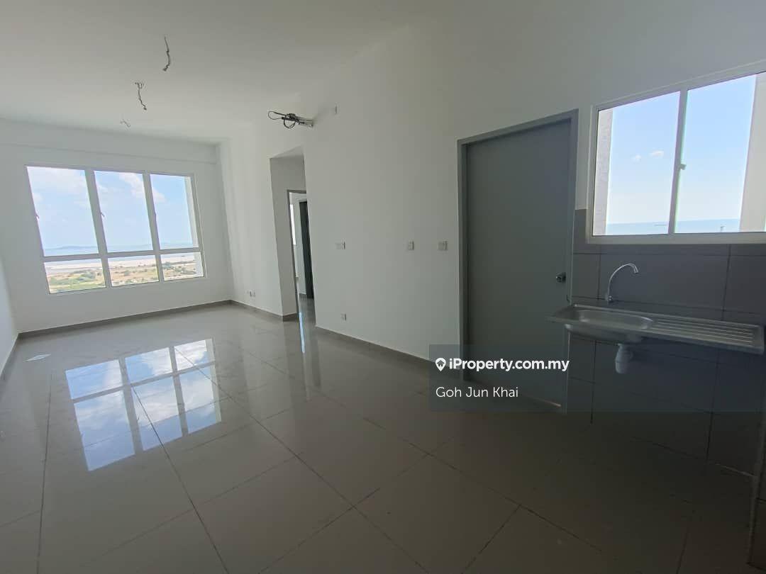 Seaview Corner Lot @ Amber Cove Residence / Kota Syahbandar