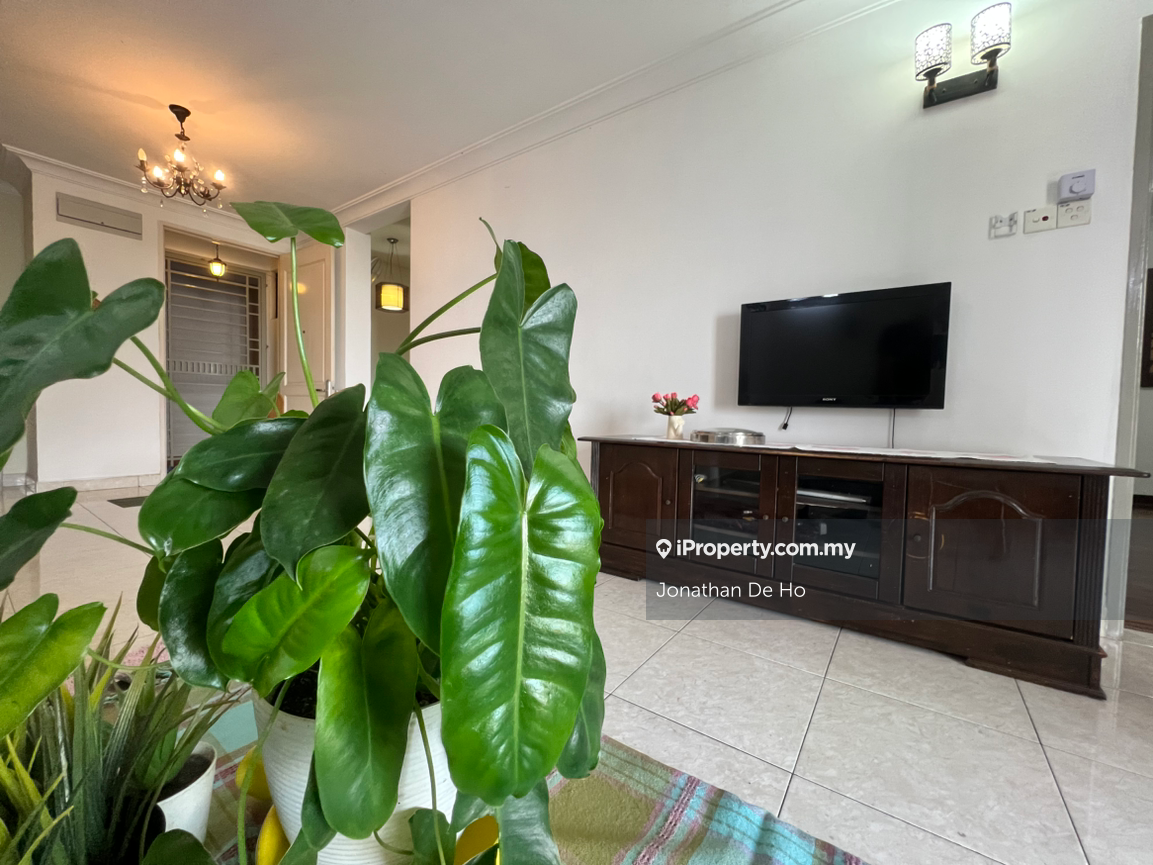 Nicely Fully Furnish Well Maintain unit Available now. Nice open view