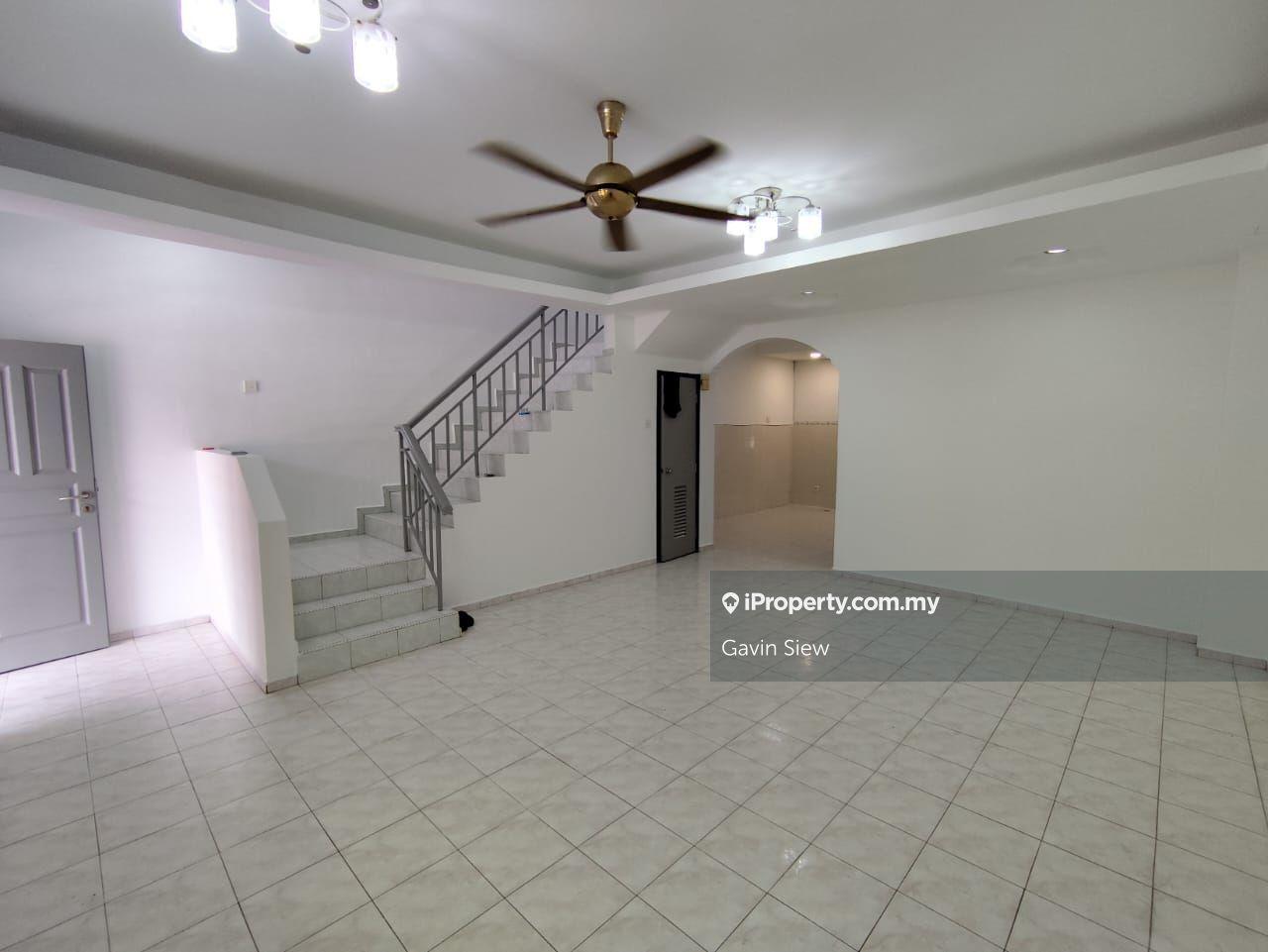Jalan Bukit 16 @ Bandar Seri Alam / 2 Storey Terrace House