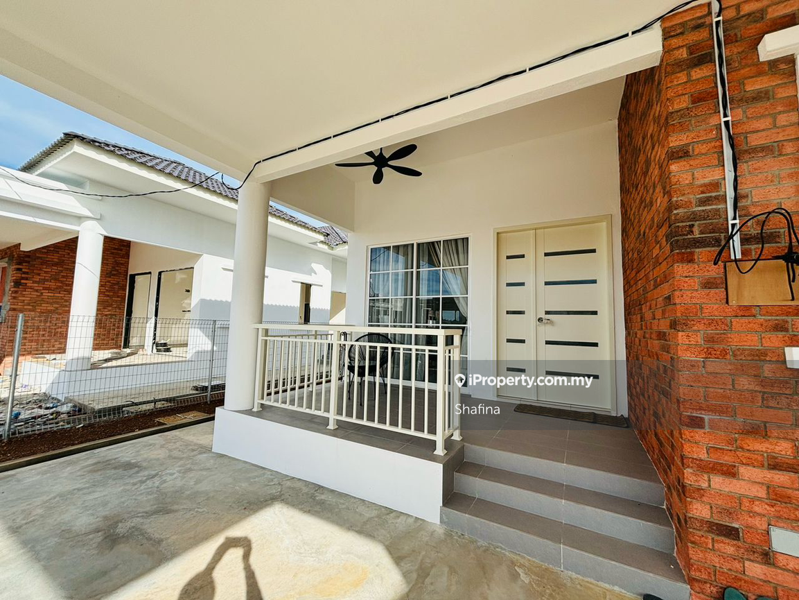 New House Concept English Cottage