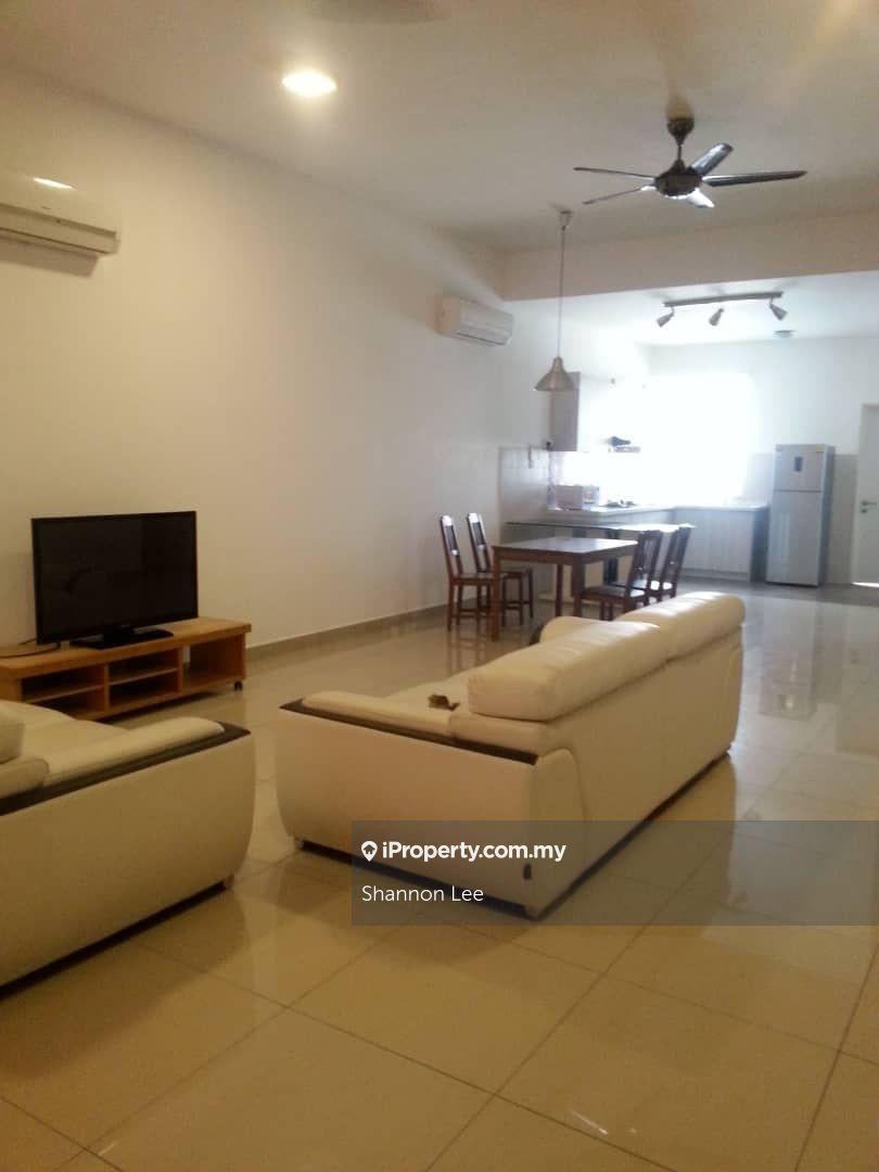 Garden Residence 3 Storey Big build up Near MRT