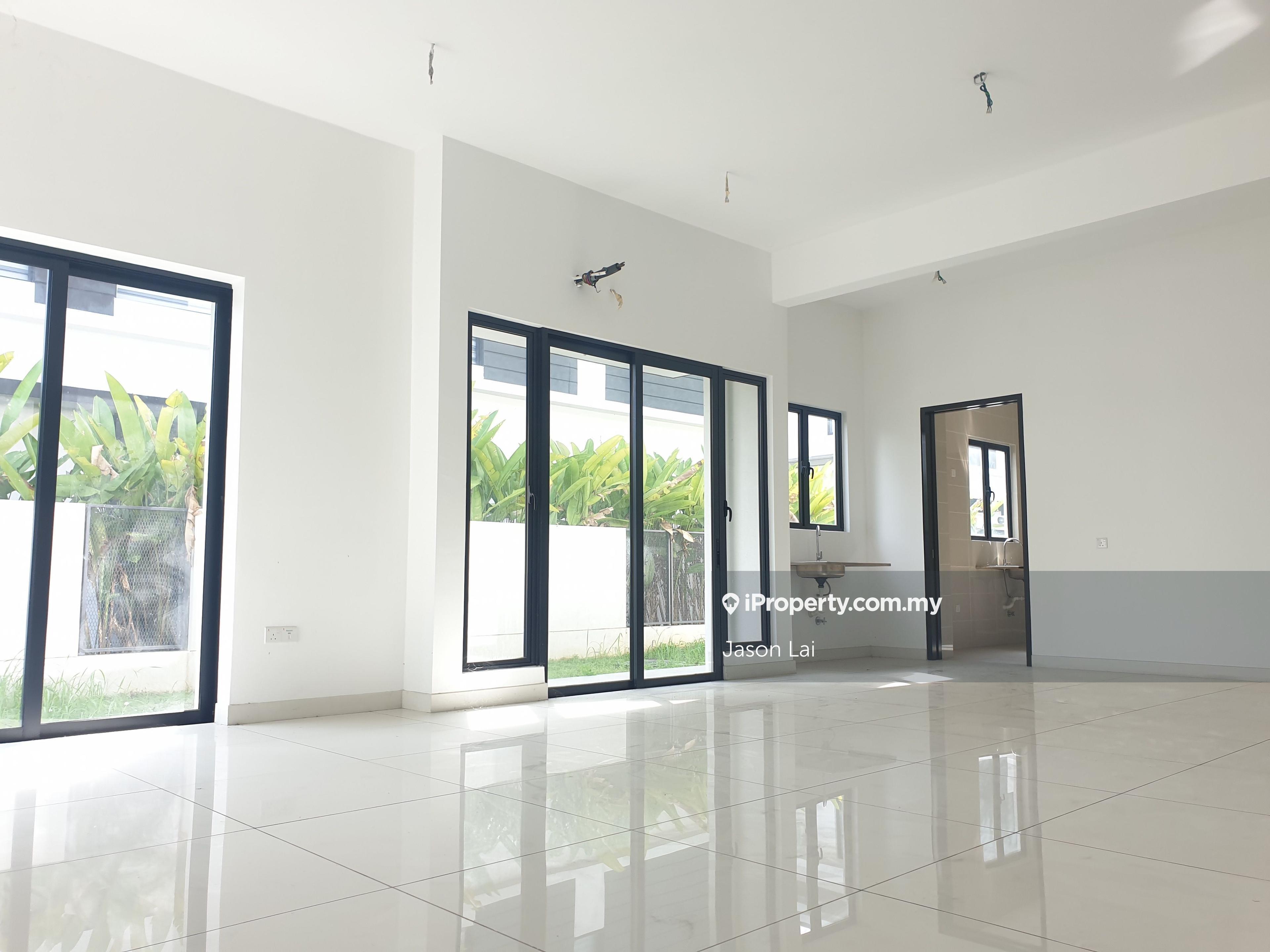 Reesia 2sty Semi-D House For Sale!