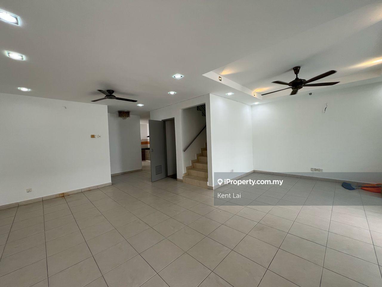 Taman Putra Prima Pp5 Double Storey Freehold 22x75 Gated Guarded