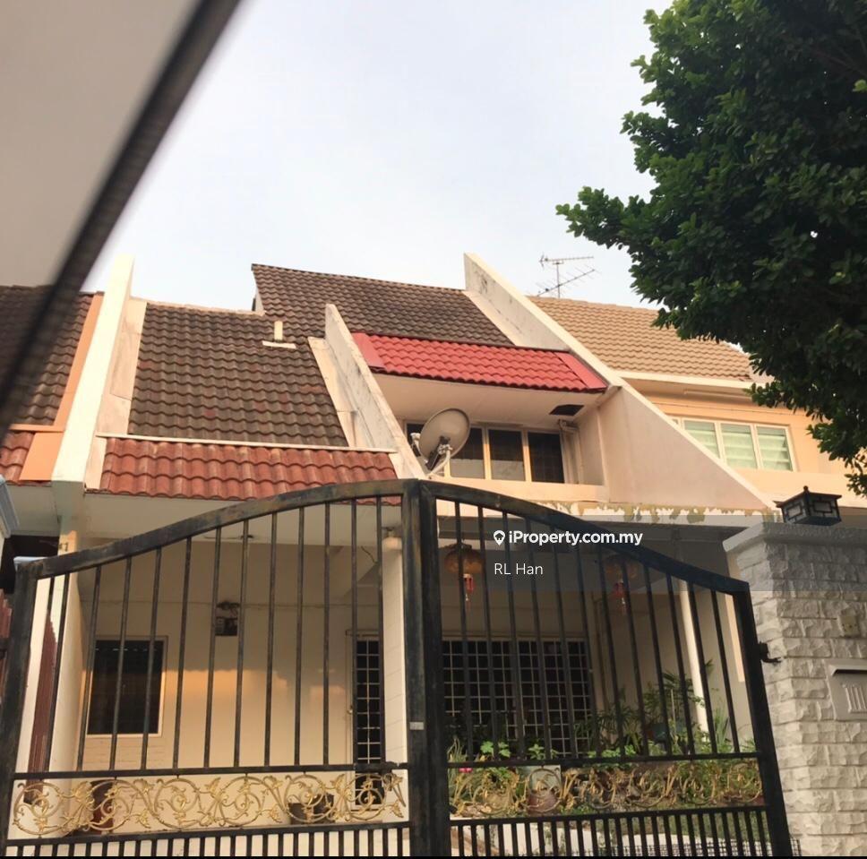 2 storey terrace house for sale in Ss18 Subang Jaya, near LRT