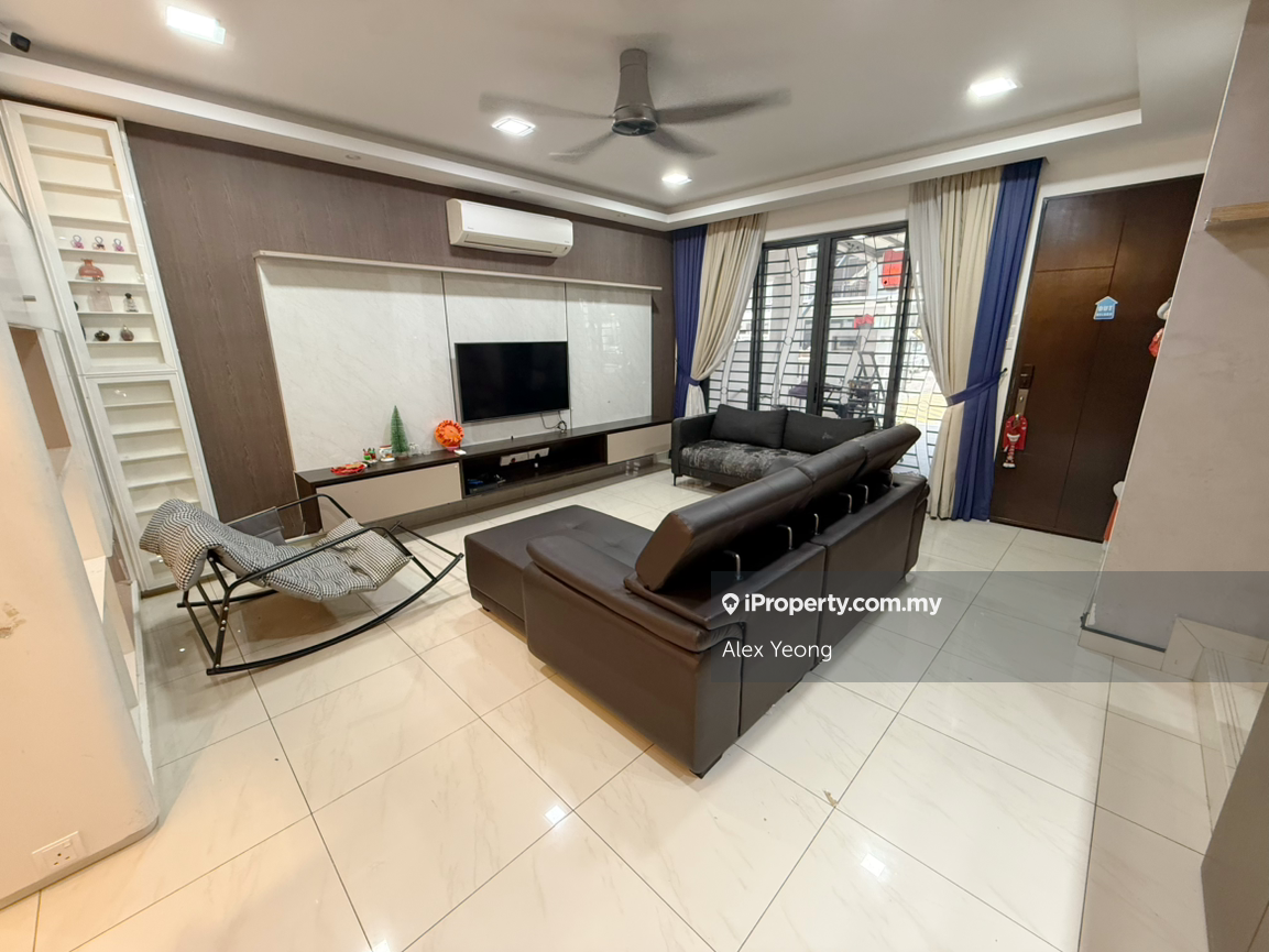 Diamond City Fully Furnishied Renovated Ecohill Eco Majestic Semenyih