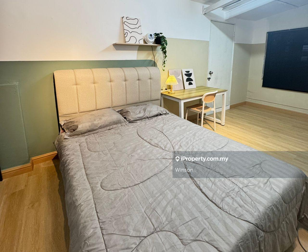 Room for rent taman connaught