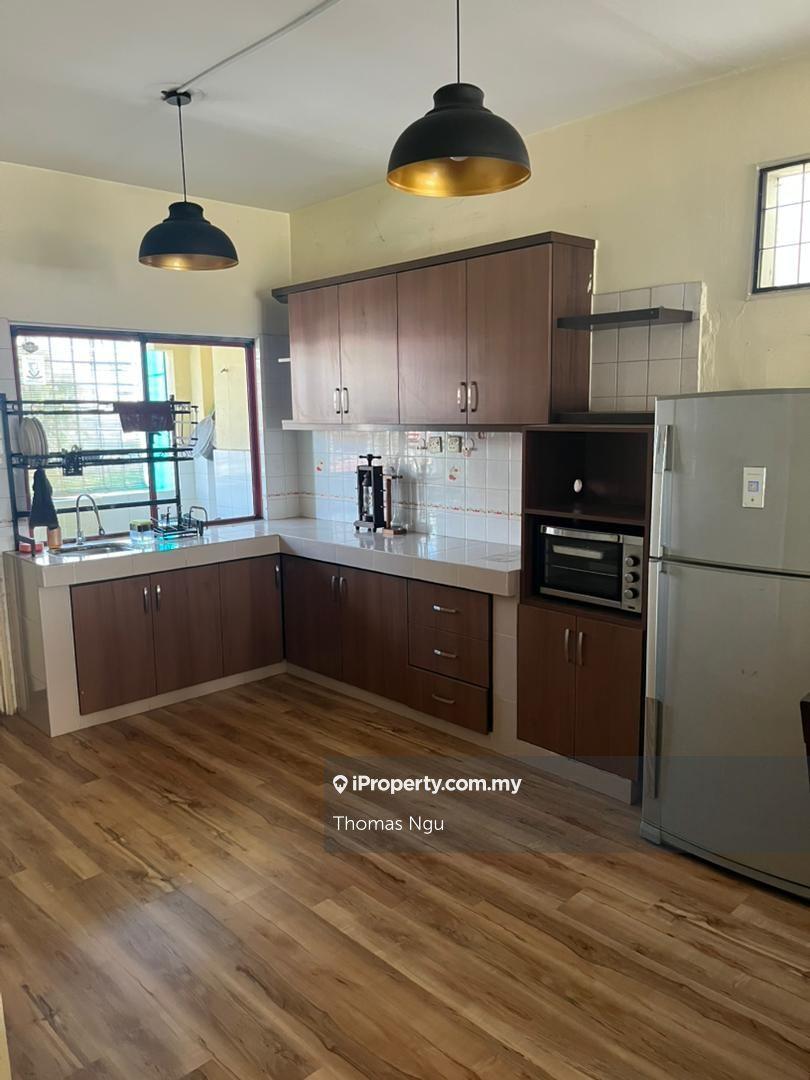 1st floor renovated lafite unit