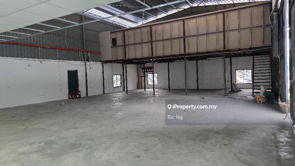 Below Market Rental Rawang Warehouse / Light Factory for rent 