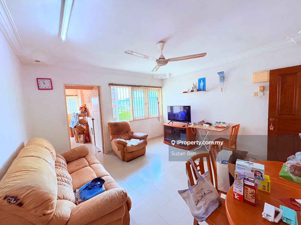 Taman Pekaka Block 33 near USM