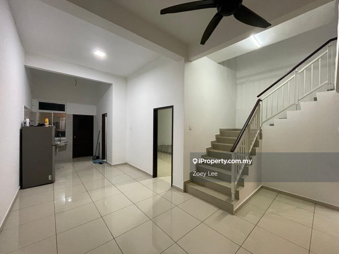 Jalan Impiana 18, Kelapa Sawit, Kulai