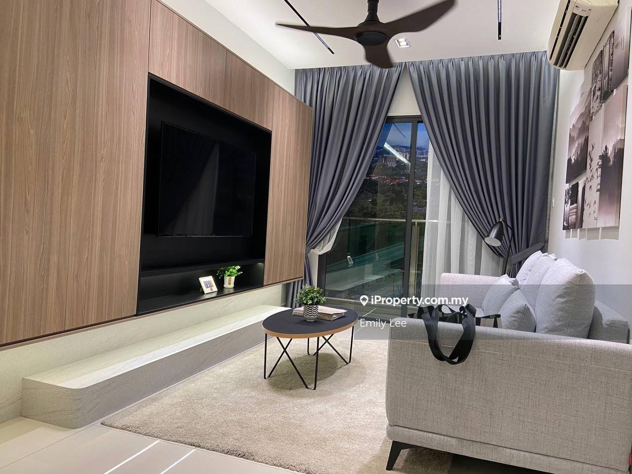 Latest Freehold serviced apartment at Glenmarie