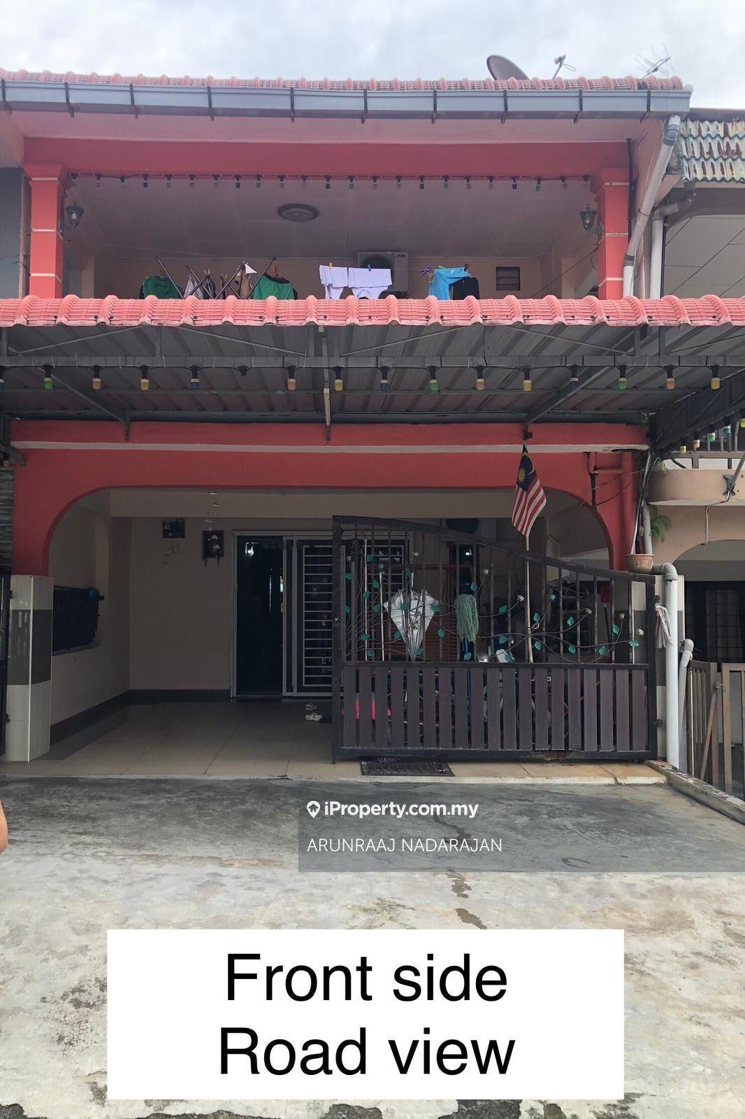 Double Storey For Sale @ Taman Kluang Barat Kluang
