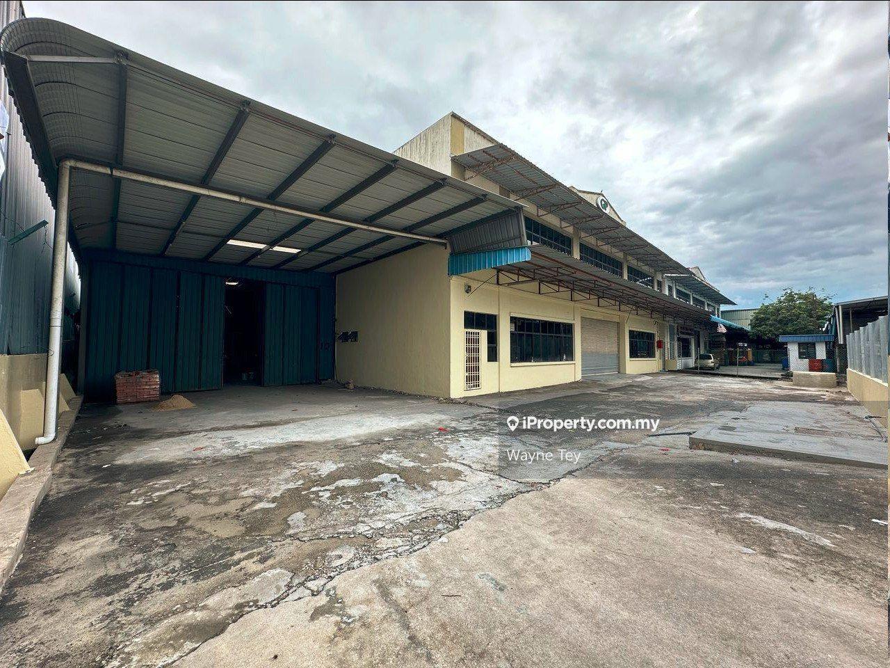 Kawasan Perindustrian Taman Johor semi d factory for rent Rm15k
