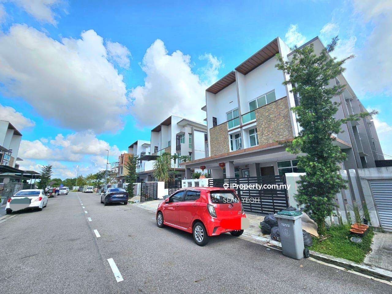 Nusa Sentral 26 Winter Sonata 3 Storey Cluster House