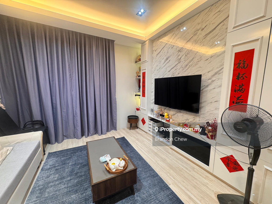 The Park Residence 3 Bedroom Unit For Sale