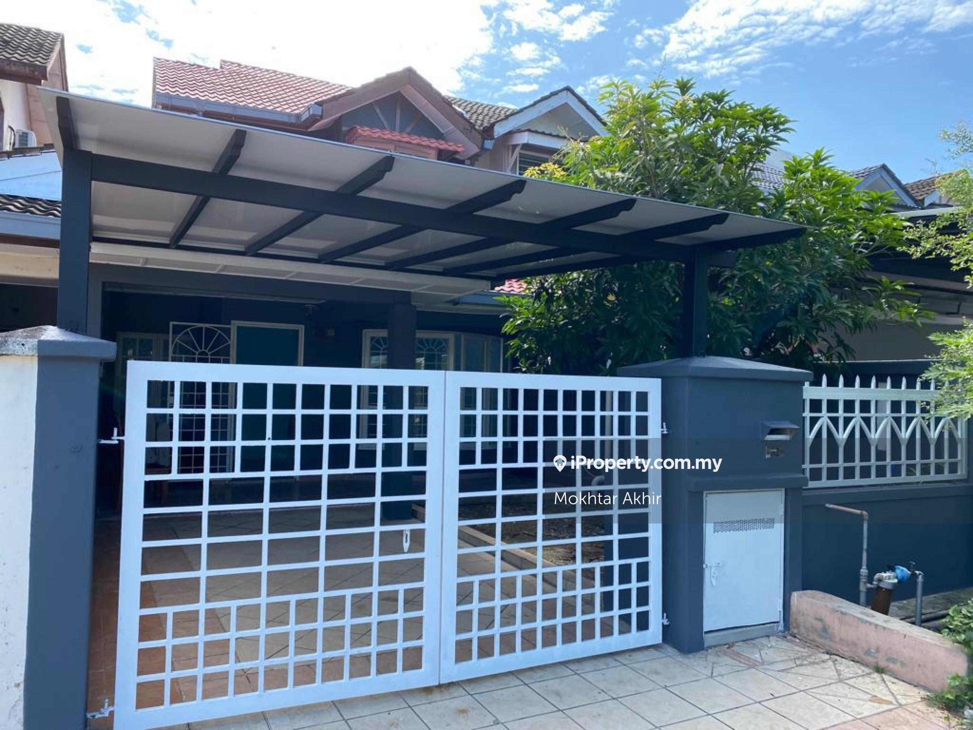 Near LRT station:1.5 Storey house @Bandar Kinrara(bk2)Puchong Selangor