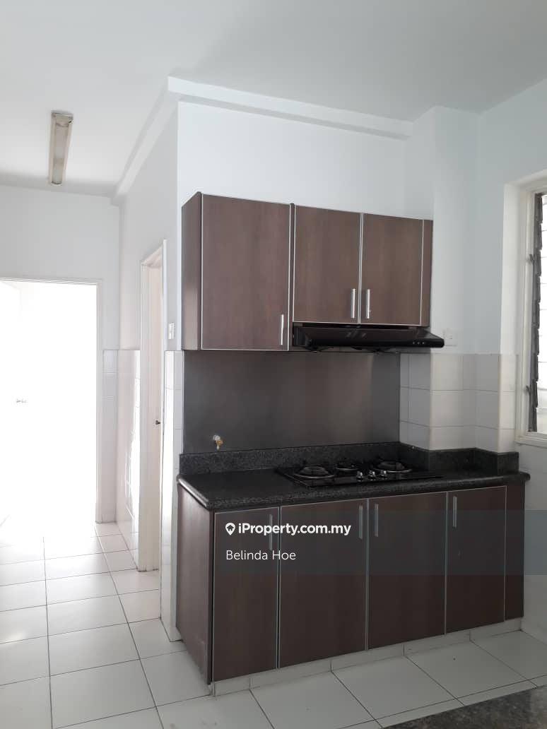 Well Maintained unit for rent