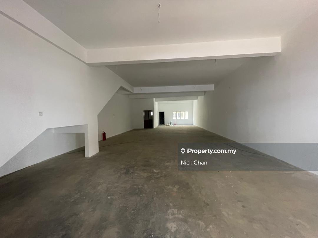 Ground Floor Retail / Office Lot
