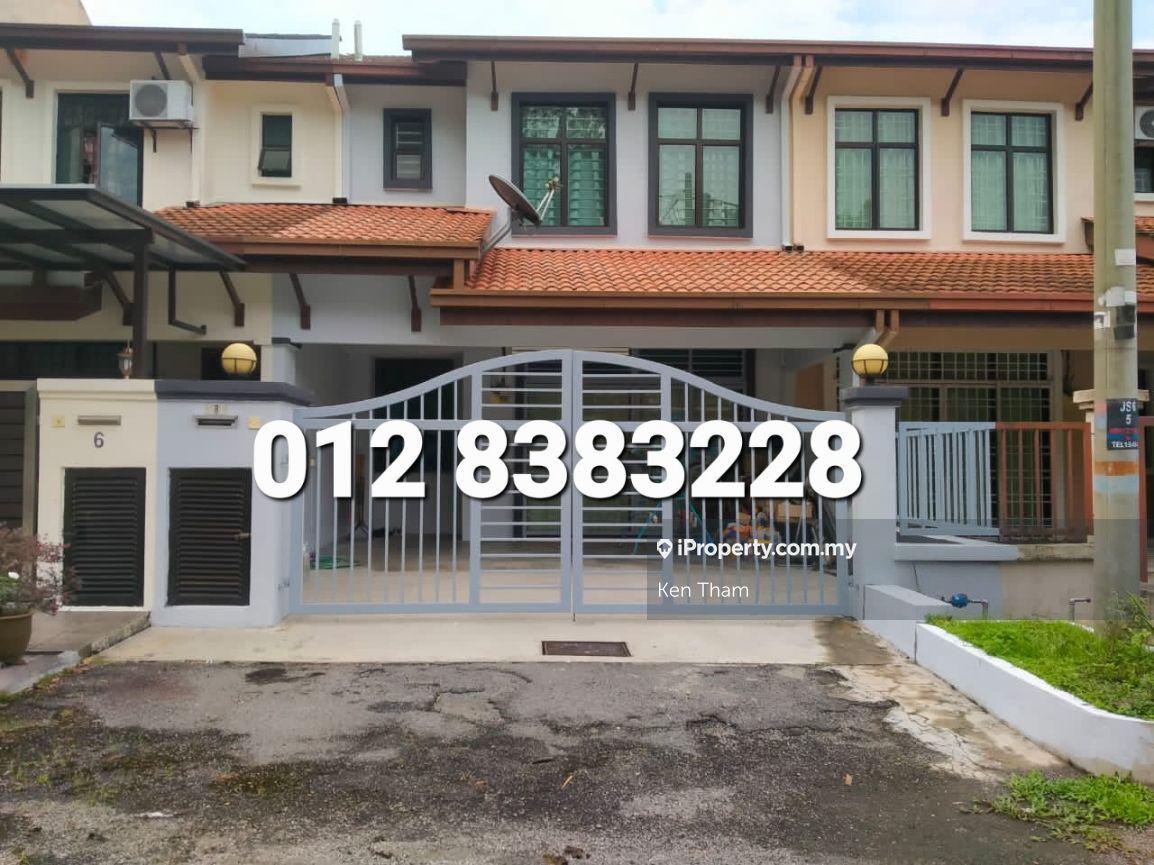 Terrace house for Sale
