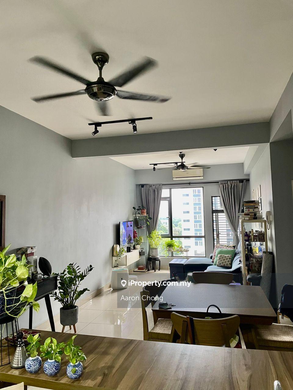 Paramount Utropolis Facing Kdu Uow Well Maintain Own Stay Unit