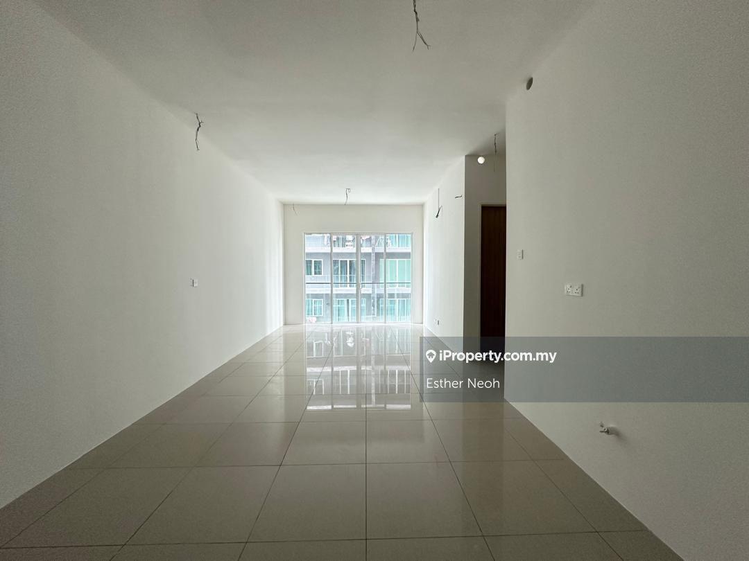 Quaywest Residence, Bayan Lepas. 700sf, 2 Carpark.