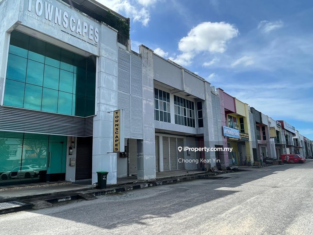 Facing road 3 Storey Shoplot (Corner Lot) For Sale at mergong