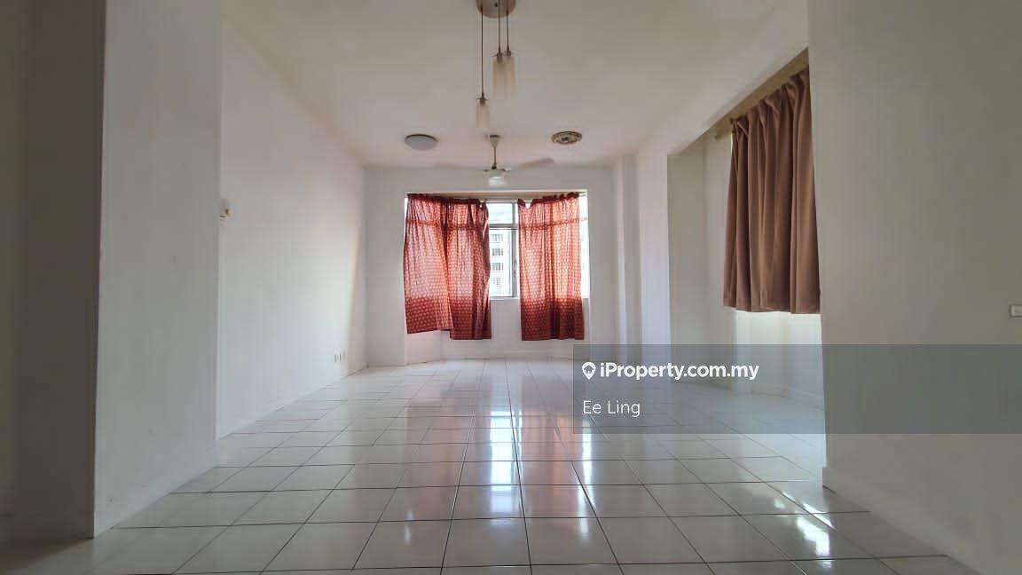 Bukit OUG condo bukit jalil for sale,775 sqft,265k negotiable