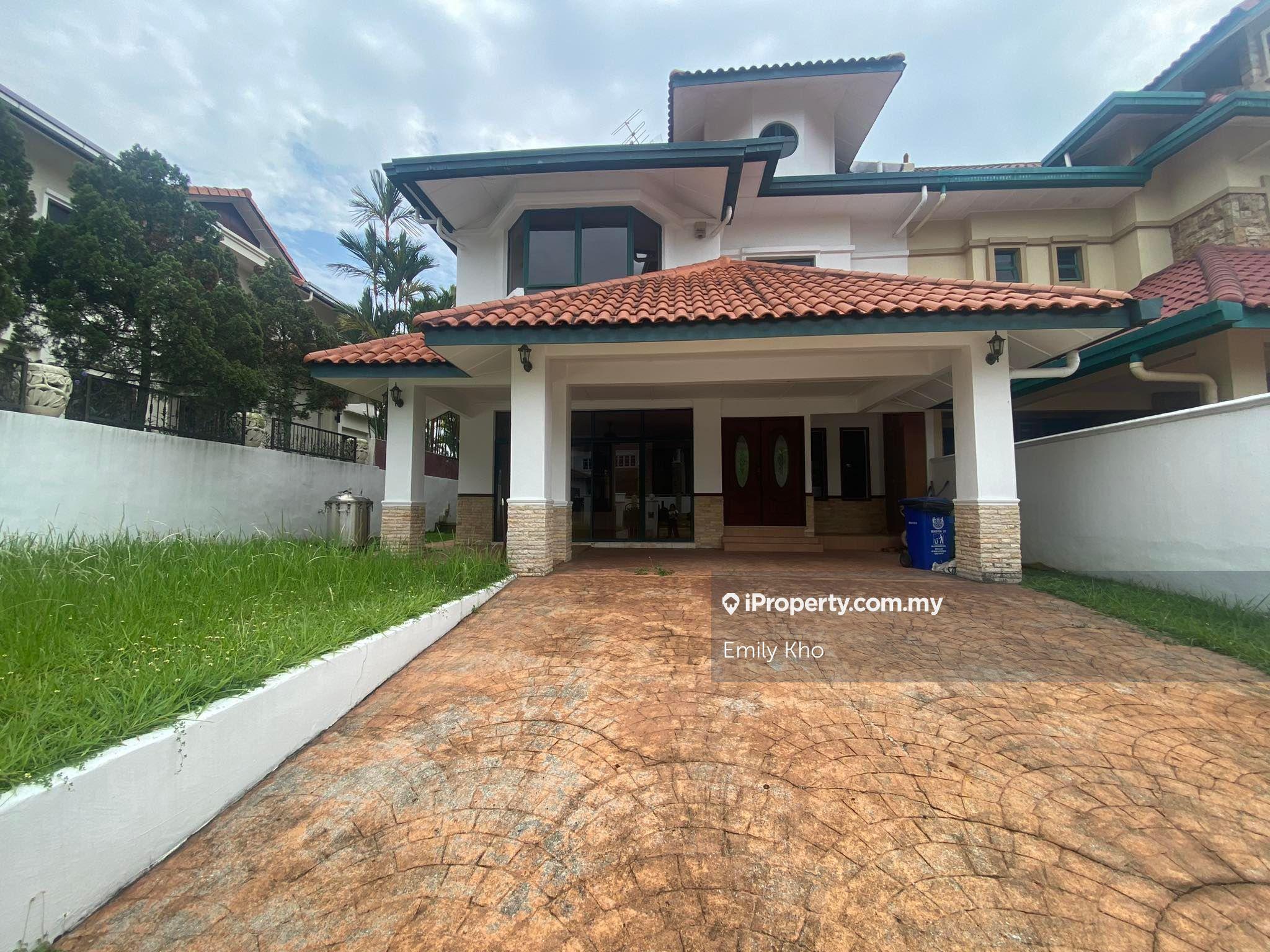 2.5 Storey Semi D Glenmarie Courts Shah Alam