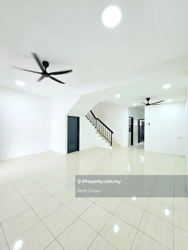 Fully Renovated Klebang Double Storey Terrace