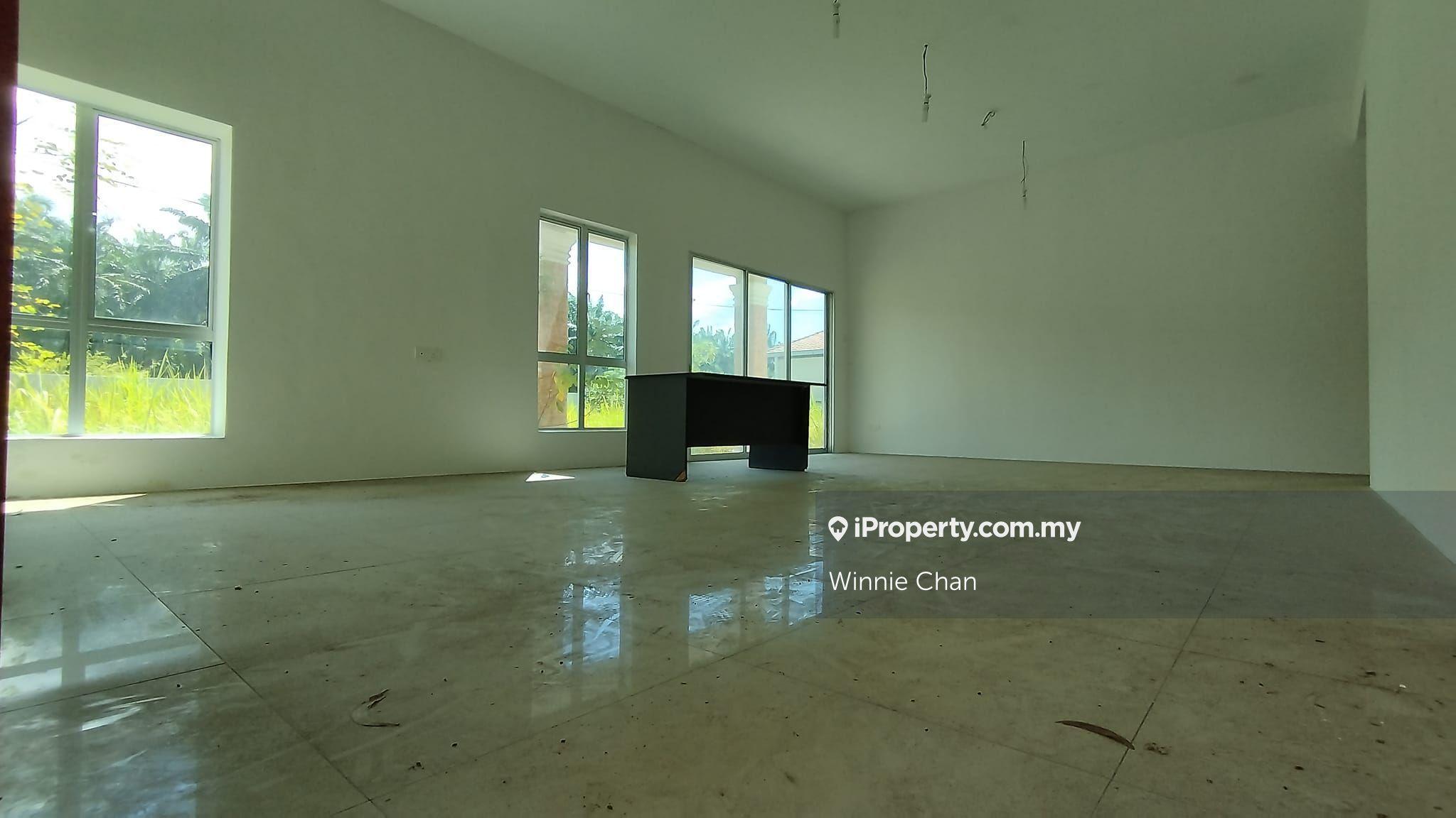 Klebang Newly Never Occupied Single Storey Semi D  Corner Lot 