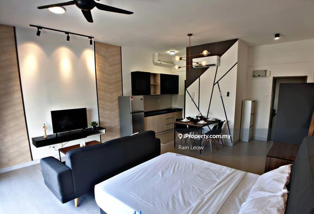 Trio Permai Serviced Residence@Equine Park At Seri Kembangan For Rent!